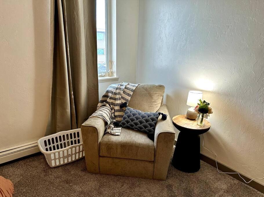 פיירבנקס Comfortable 2Br Apt Central מראה חיצוני תמונה
