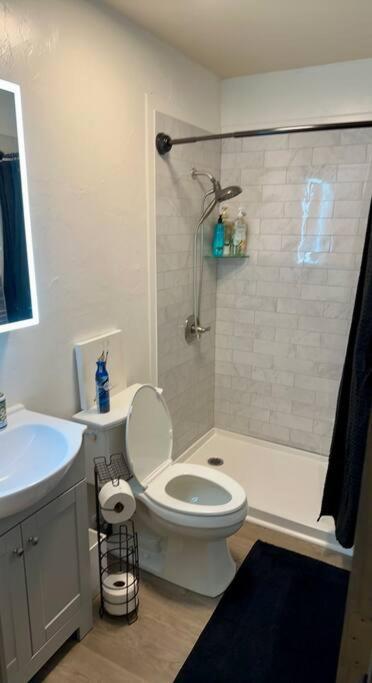 פיירבנקס Comfortable 2Br Apt Central מראה חיצוני תמונה